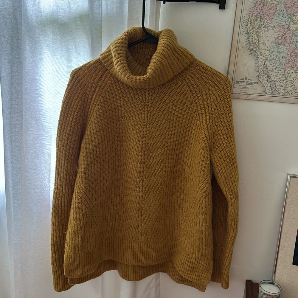 Yellow/Mustard Madewell Turtleneck sweater size S